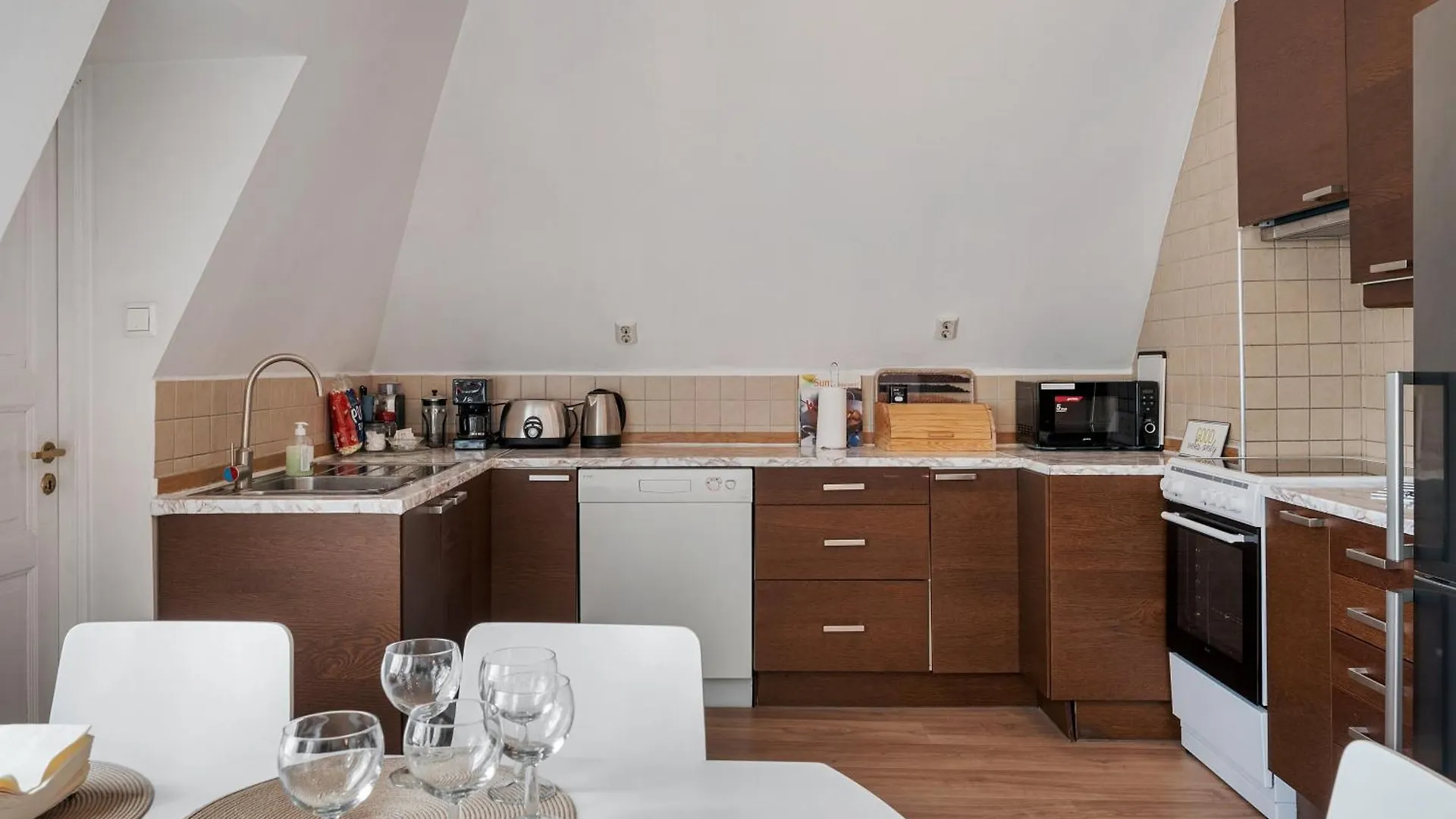 3 Bedroom Apartment In Heart Of Bergen