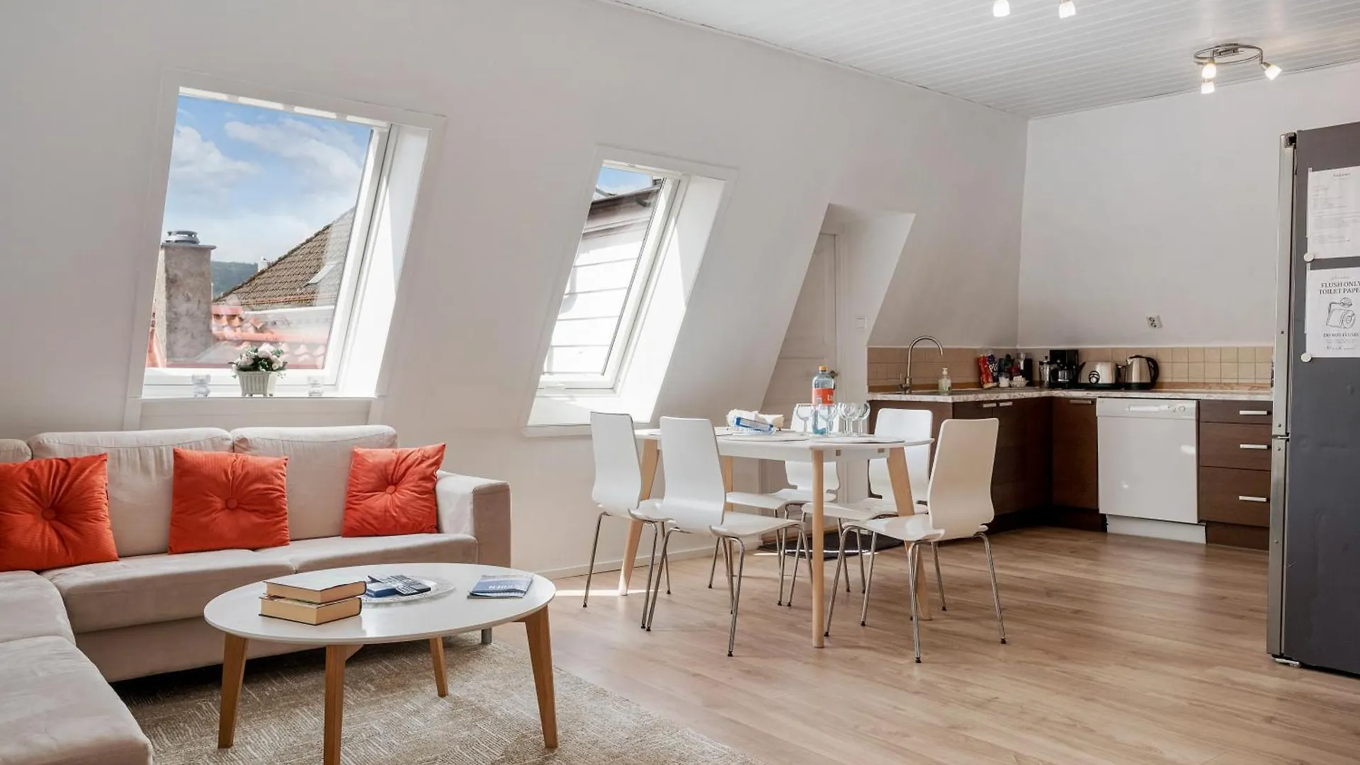 3 Bedroom Apartment In Heart Of Bergen