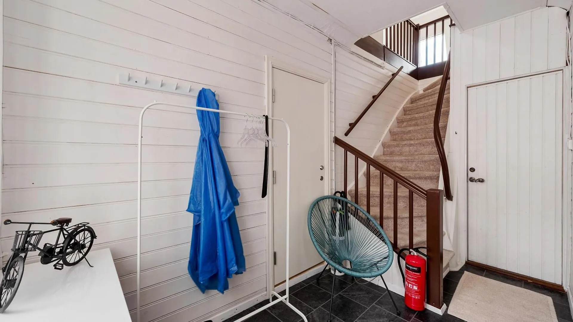3 Bedroom Apartment In Heart Of Bergen 0*,
