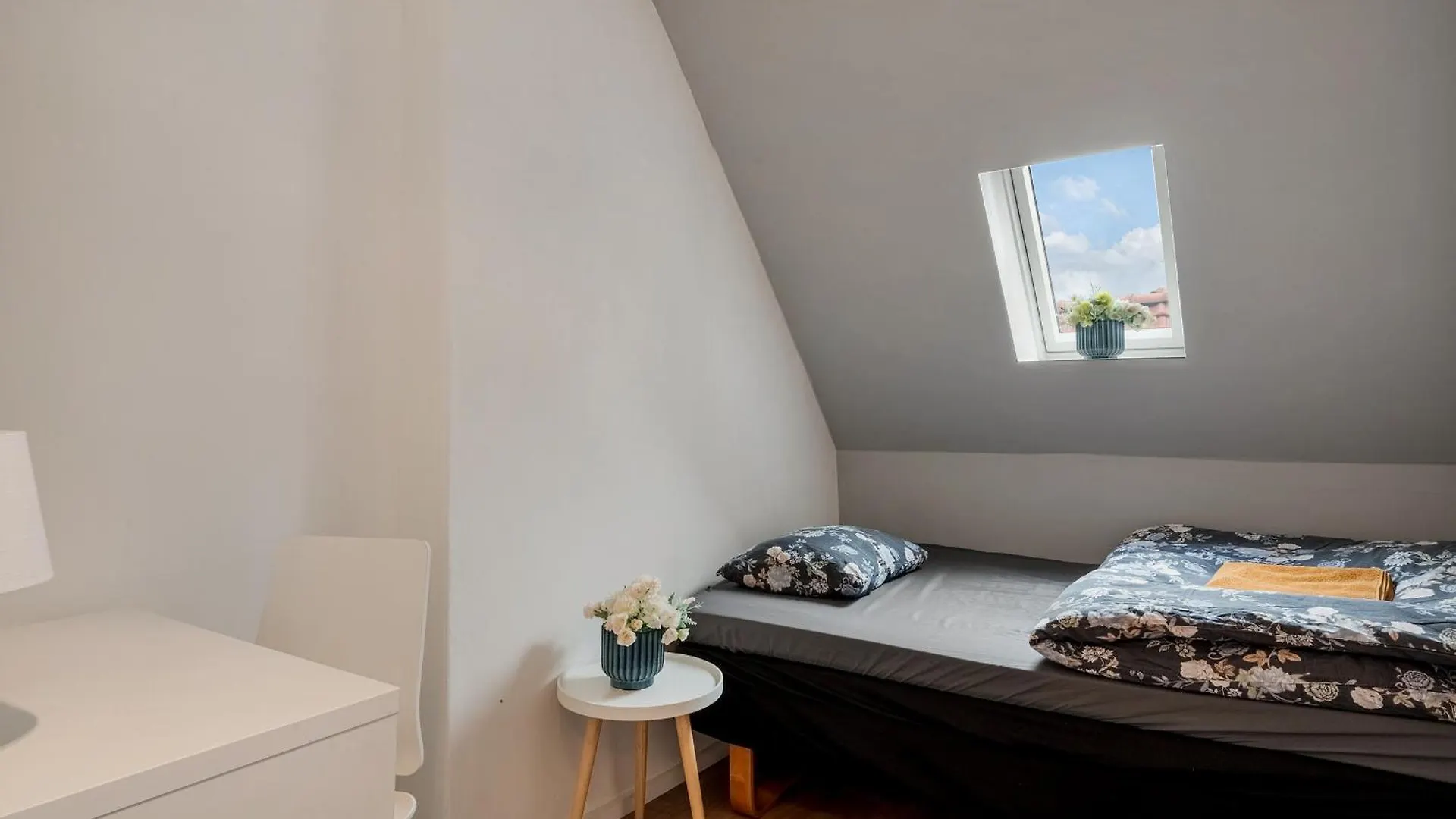 3 Bedroom Apartment In Heart Of Bergen Norway
